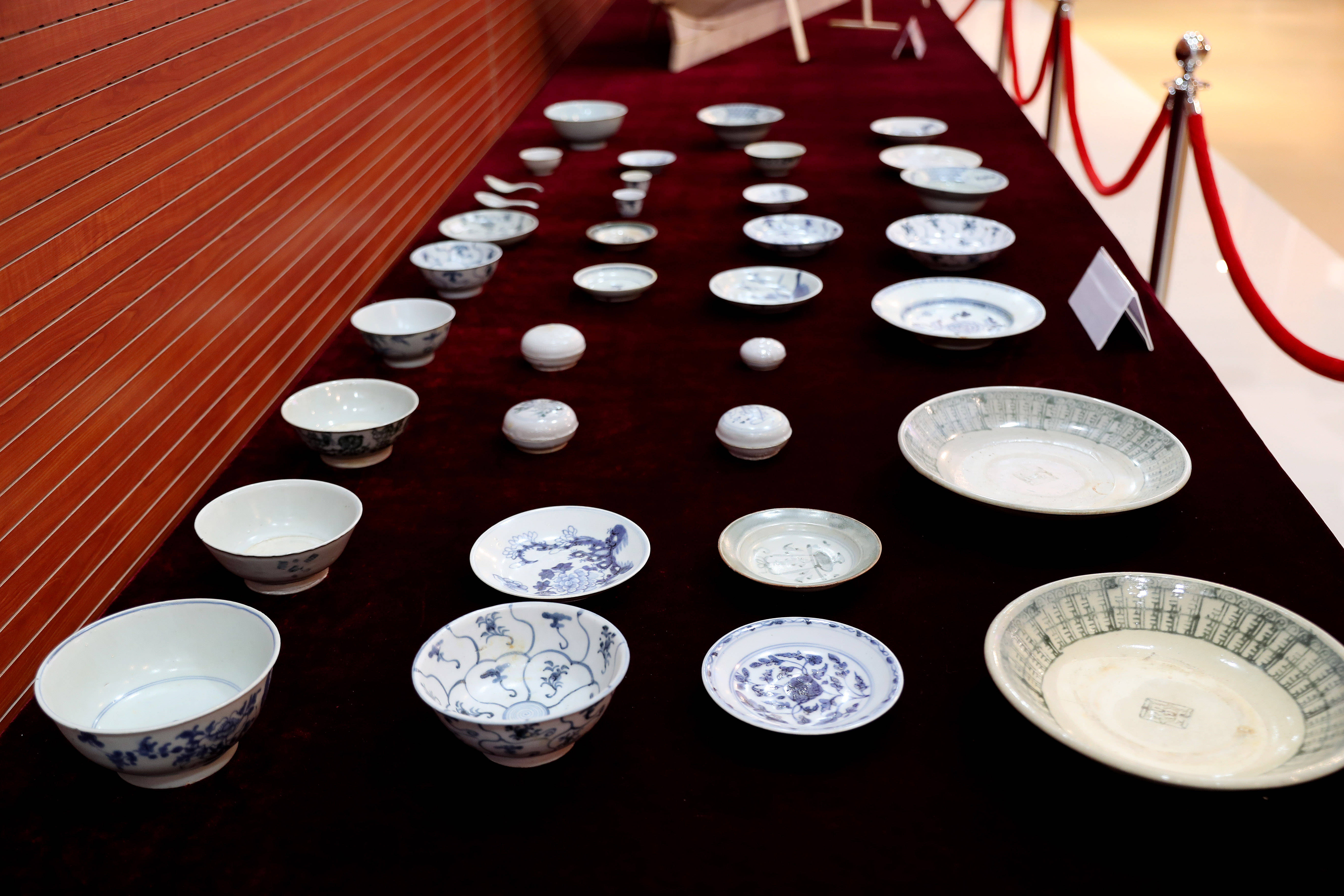 名扬四海,评鉴全球,舰船瓷国均使的独特魅力与卓越贡献,全球瞩目,舰船瓷国展现独特魅力与卓越贡献,名扬四海评鉴全球